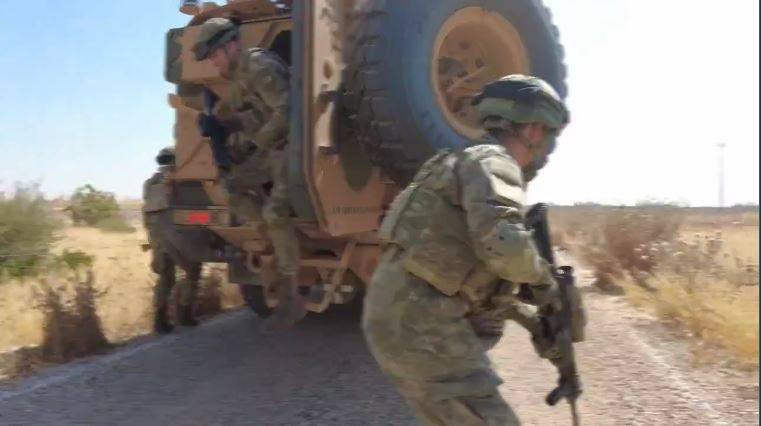 Sınırdan geçmeye çalışırken yakalandılar - Resim: 6